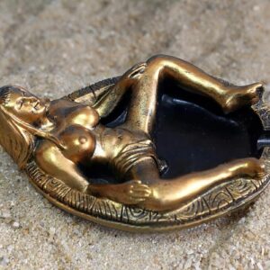 ashtray Risque Naughty